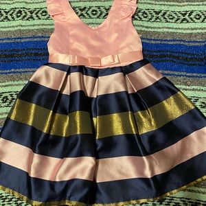 Girl size 4t dress